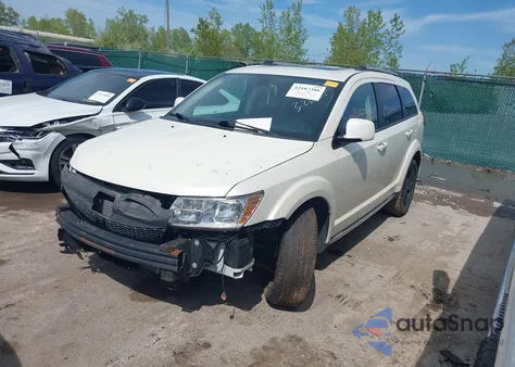 2018 Dodge Journey Crossroad z USA, uszkodzony, nr VIN 3C4PDCGG6JT429008